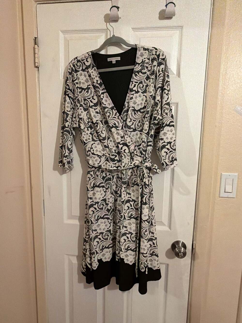 Sandra Darren Black and White Floral Lace Faux Wrap Midi Dress Size 16W